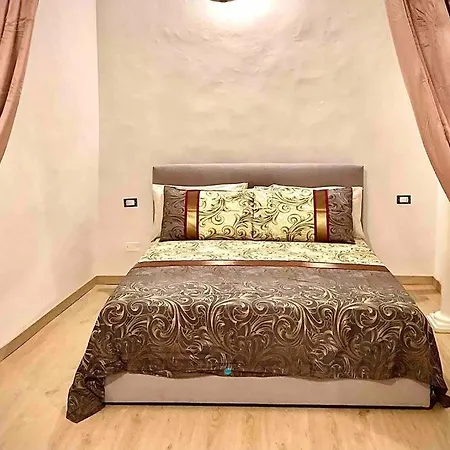 Lovely And Cozy In The Position * Флоренция