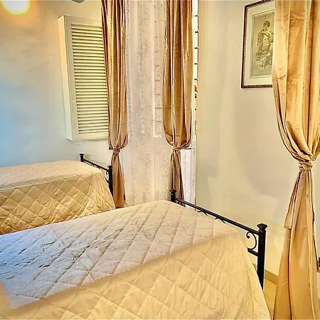 Lovely And Cozy In The Position Апартаменты Флоренция
